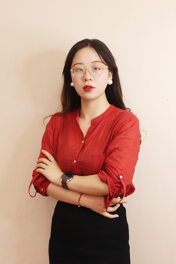 乾县张治华 本科学历，毕业于陕西师范大学